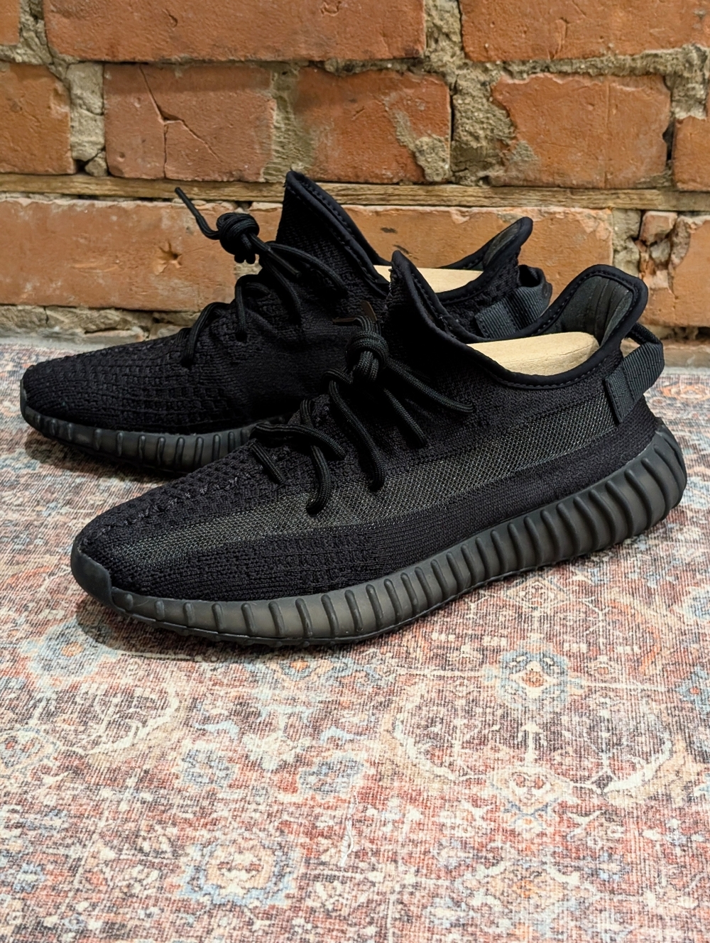 Adidas YEEZY Boost 350 V2 sneakers, Onyx